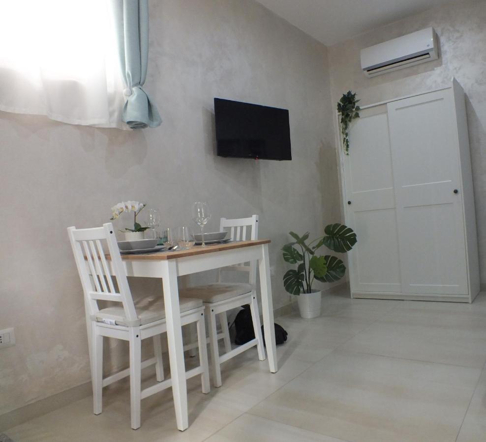 B&B Ilary Home Бари Экстерьер фото