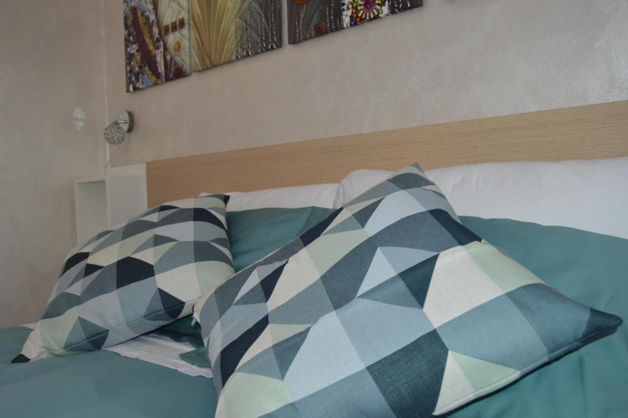 B&B Ilary Home Бари Экстерьер фото