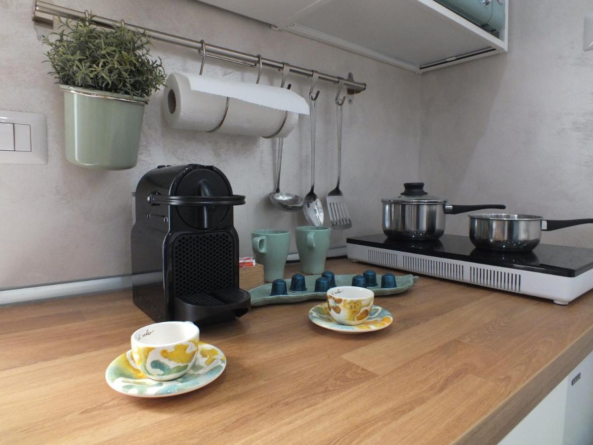 B&B Ilary Home Бари Экстерьер фото